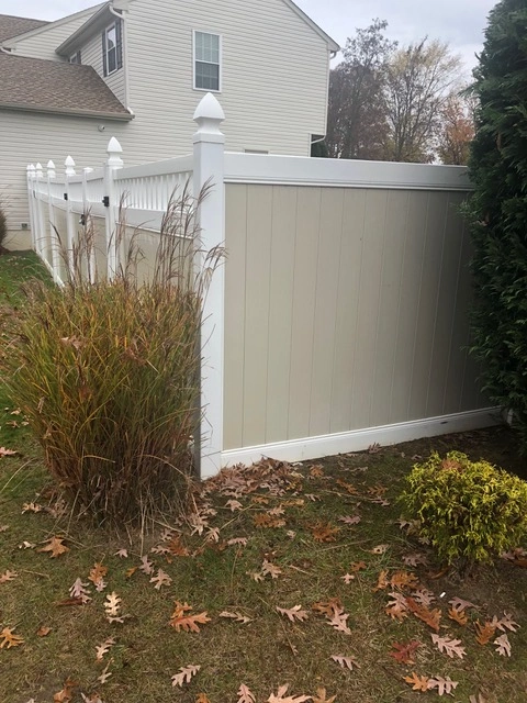 Home 22 liberi fence (4)